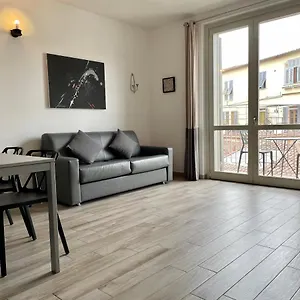  Apartment Borgo Guelfo I